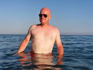 GuyRocket shows pictures private